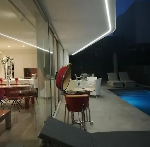 Sabina In Callao Salvaje